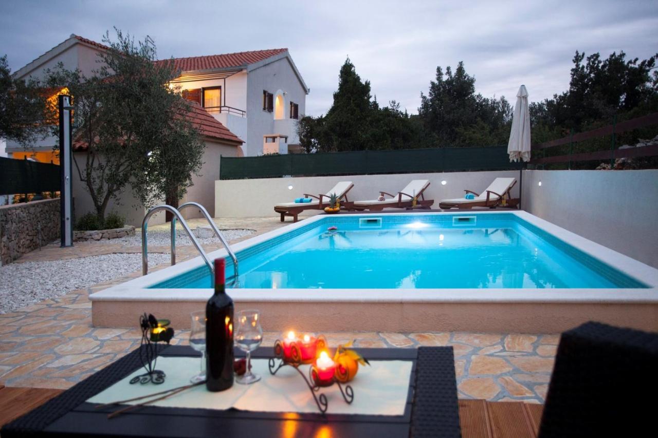 Apartment Bo&Dy With Private Pool Рогозница Экстерьер фото